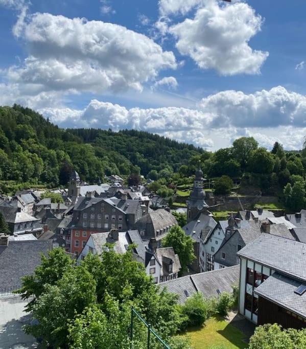 Appartamento Hueftgold Schlafen & Wohnen Monschau Esterno foto